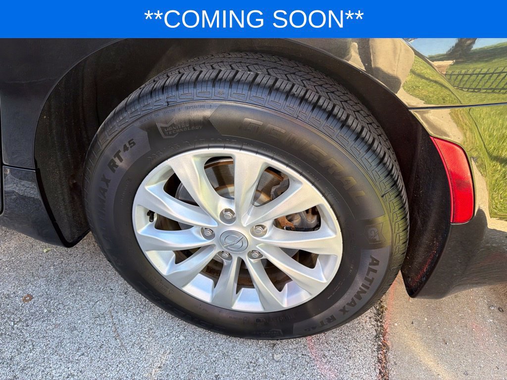 Used 2019 Chrysler Pacifica Touring-L FWD image 6