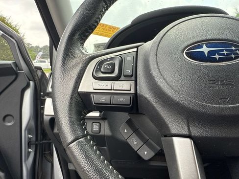 Used 2018 Subaru Forester 2.5i Limited AWD/4WD image 9