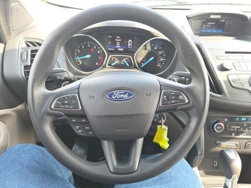 Used 2017 Ford Escape SE image 36