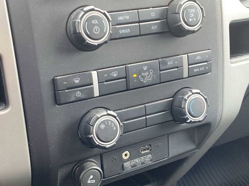 Used 2011 Ford F150 XLT w/ XLT Chrome Pkg image 24