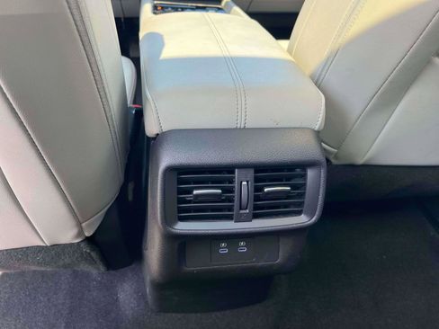 Used 2025 Nissan Murano SL image 25