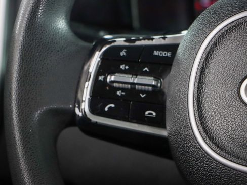 Used 2021 Kia Sorento LX image 13