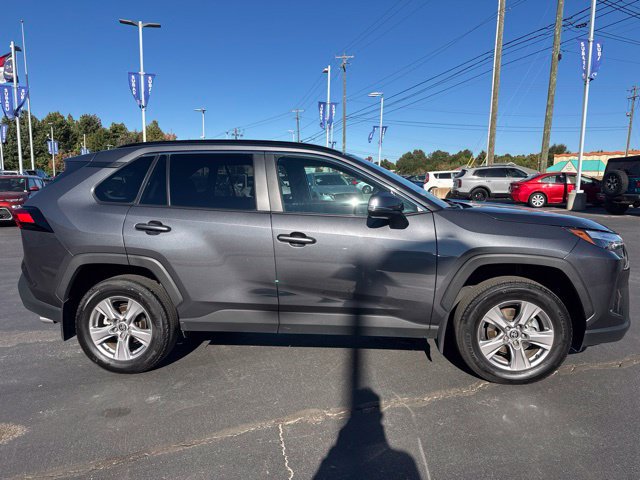 Used 2025 Toyota RAV4 XLE w/ Convenience Package FWD image 6