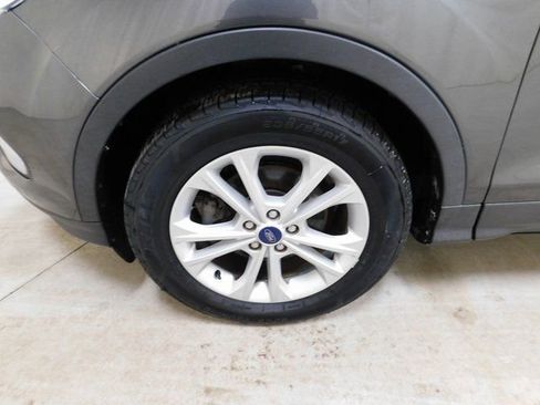 Used 2018 Ford Escape SEL image 11