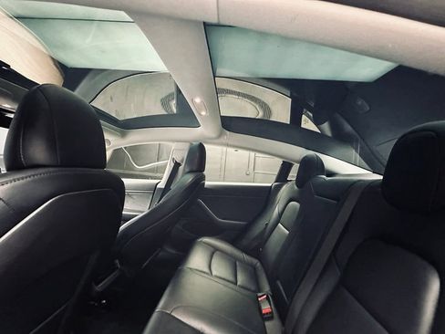 Used 2018 Tesla Model 3 Long Range RWD image 24