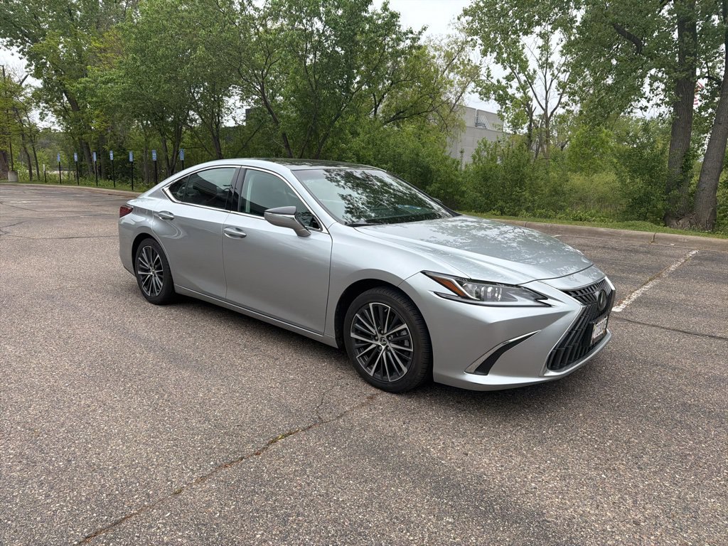Certified 2023 Lexus ES 350 w/ Premium Package FWD image 9