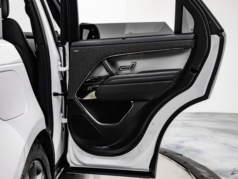 Used 2025 Land Rover Range Rover Sport Dynamic SE image 76