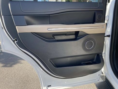 Certified 2024 Ford Expedition Limited AWD/4WD image 14