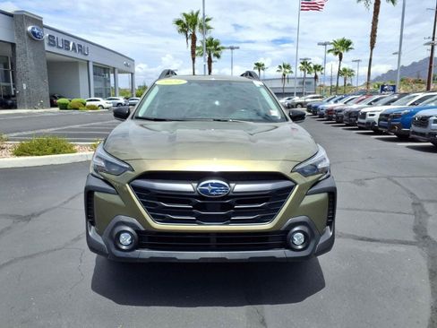 Used 2024 Subaru Outback Premium AWD/4WD image 9