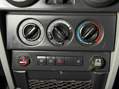 Used 2009 Jeep Wrangler Unlimited Rubicon w/ Trailer Tow Group AWD/4WD image 28