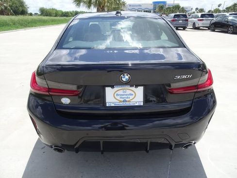 Used 2024 BMW 330i Sedan w/ M Sport Package RWD image 5