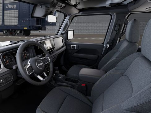 New 2026 Jeep Wrangler Sahara AWD/4WD image 22