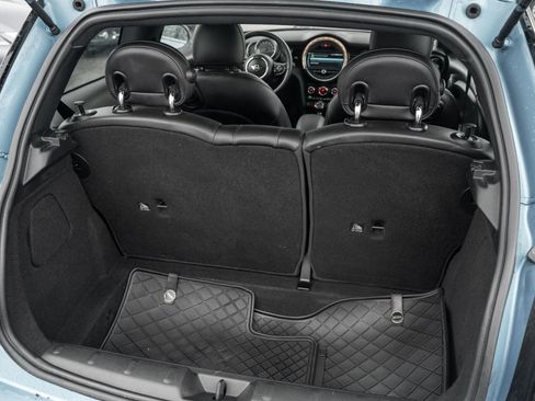 Used 2019 MINI Cooper 2-Door Hardtop image 9