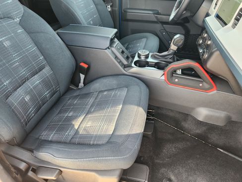 New 2026 Ford Bronco Heritage Edition AWD/4WD image 10