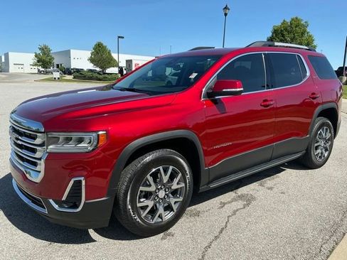 Used 2023 GMC Acadia SLT w/ Preferred Package AWD/4WD image 4