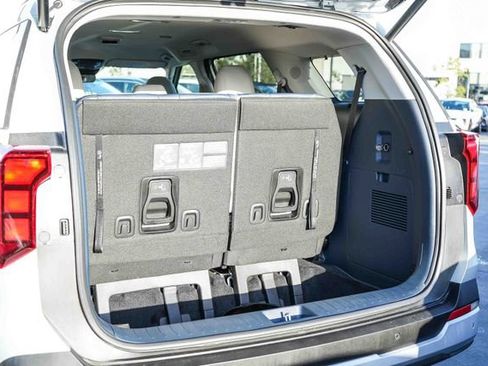 New 2026 Kia Carnival EX FWD image 13