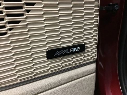 Used 2023 Jeep Grand Cherokee Limited w/ Trailer Tow Prep Group (B) image 8