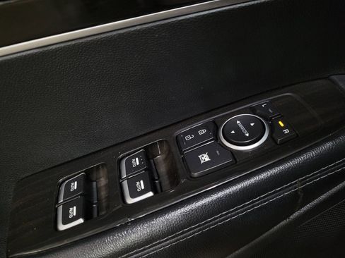 Used 2020 Kia Sorento S AWD/4WD image 27