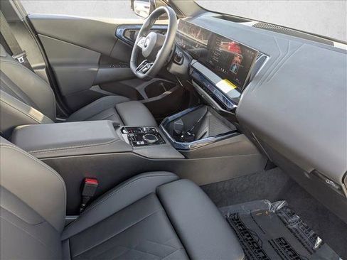 Used 2025 BMW X3 xDrive30i w/ Premium Package image 22