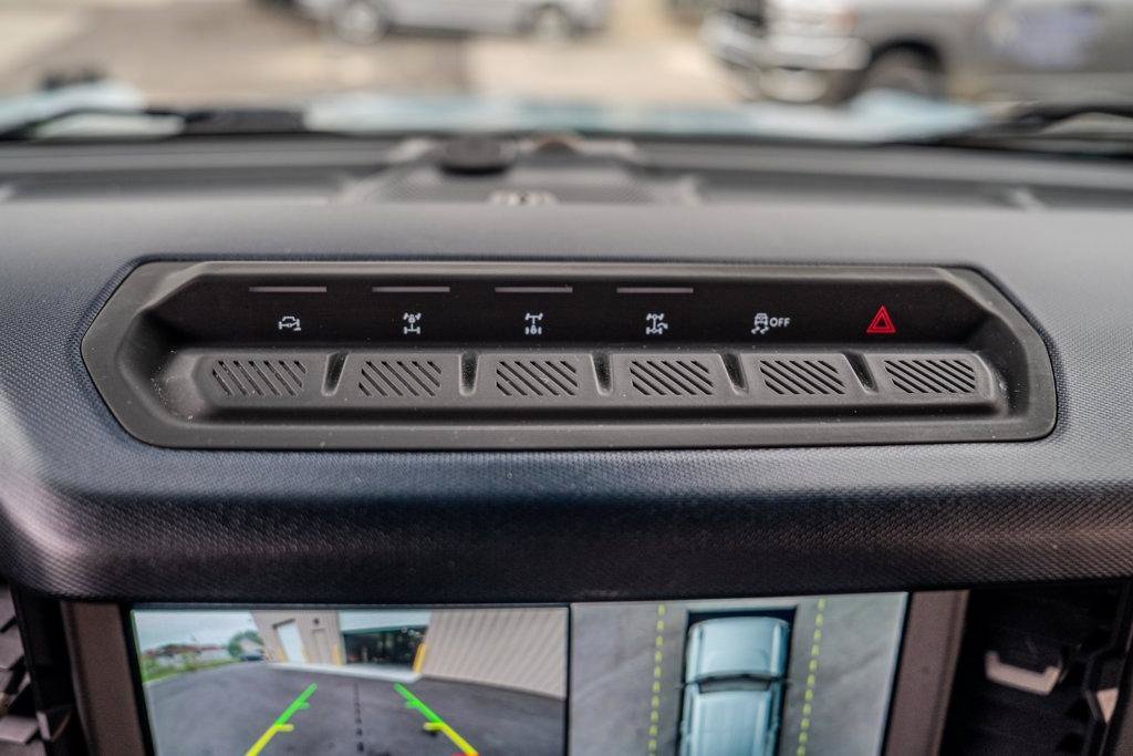 Used 2021 Ford Bronco First Edition AWD/4WD image 26