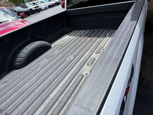 Used 2022 Ford F250 XL w/ Power Equipment Group AWD/4WD image 4