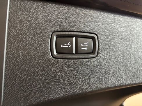 Certified 2026 Porsche Cayenne Coupe AWD/4WD image 45
