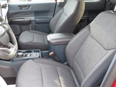 New 2025 Ford Maverick XLT w/ Black Appearance Package image 4