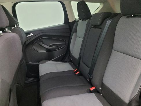 Used 2018 Ford Escape SE image 18