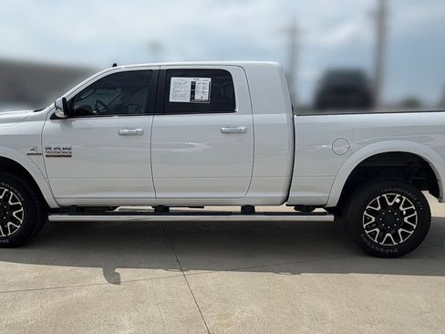 Used 2018 RAM 2500 Laramie AWD/4WD image 2