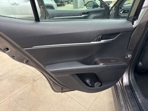 Used 2023 Toyota Camry SE image 20