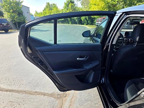 Used 2023 Nissan Sentra SV w/ Trunk Package image 31