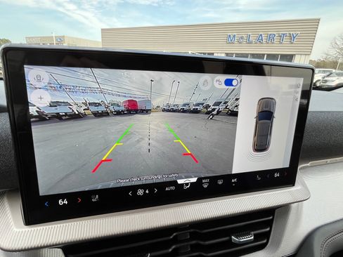 Used 2025 Ford Explorer Active w/ Active Comfort Package image 20