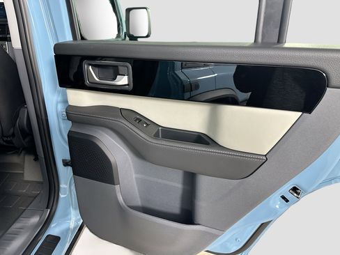 New 2025 INEOS Grenadier Fieldmaster Edition AWD/4WD image 44