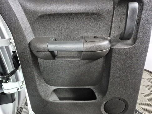 Used 2011 Chevrolet Silverado 2500 LT w/ Interior Plus Package image 23