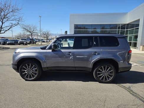 Used 2026 Lexus GX 550 550 Luxury+ w/ Cold Area Package image 9