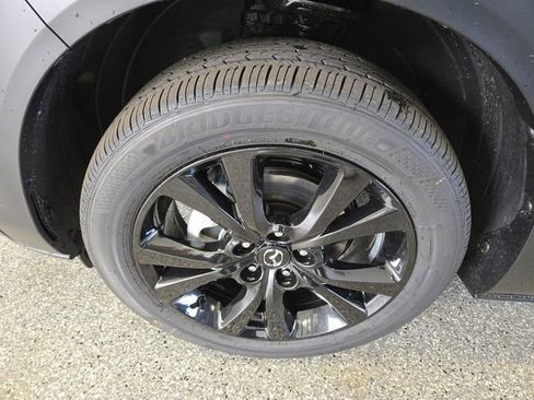 New 2025 MAZDA CX-30 AWD 2.5 S w/ Select Sport Pkg image 12