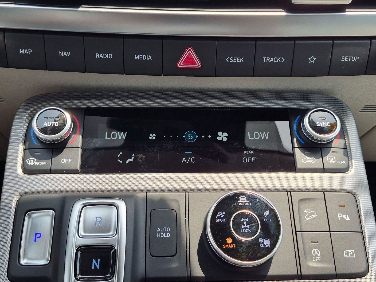 Used 2024 Hyundai Palisade Calligraphy AWD/4WD image 35