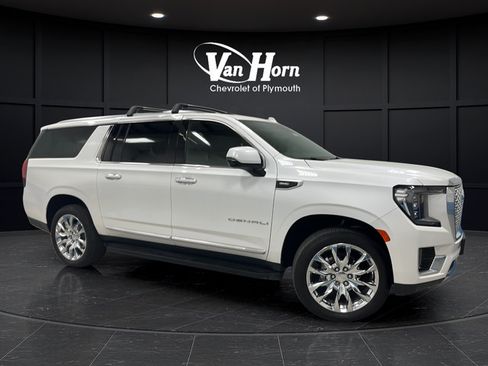 Used 2024 GMC Yukon XL Denali AWD/4WD image 1