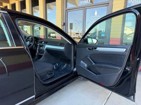 Used 2016 Volkswagen Passat 1.8T S image 22