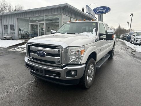Used 2016 Ford F250 Lariat w/ Chrome Package image 9