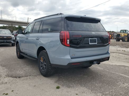 New 2026 Ford Expedition Tremor image 8