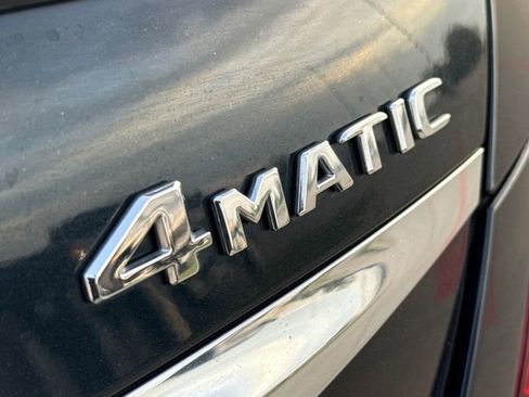 Used 2018 Mercedes-Benz E 300 4MATIC image 10