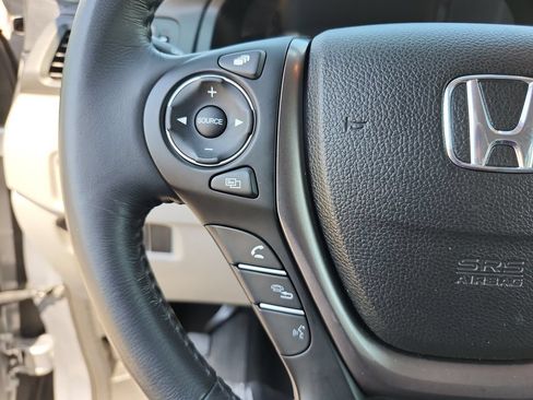 Used 2017 Honda Ridgeline RTL-T image 30
