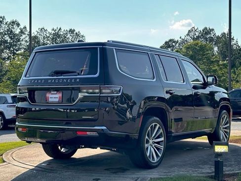 Used 2022 Jeep Grand Wagoneer Series II w/ Premium Group II AWD/4WD image 7