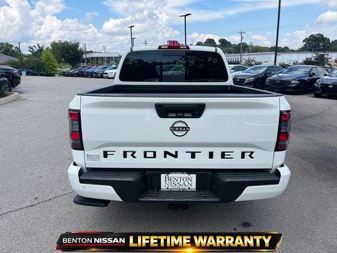 Certified 2026 Nissan Frontier SV RWD image 6