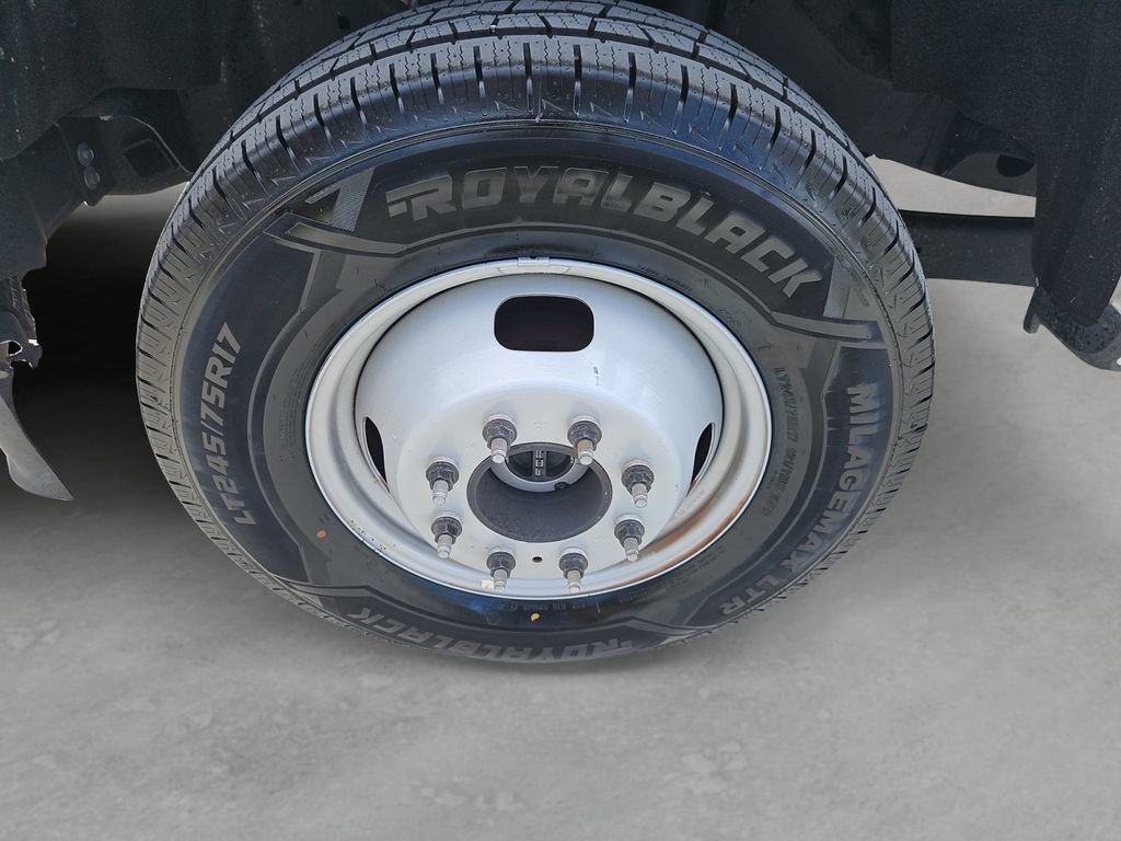 Used 2026 Ford F350 XLT AWD/4WD image 9