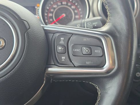 Used 2020 Jeep Gladiator Rubicon w/ Dual Top Group AWD/4WD image 22