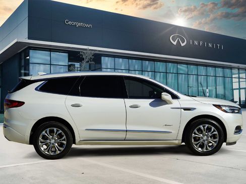 Used 2021 Buick Enclave Avenir w/ Avenir Technology Package image 4