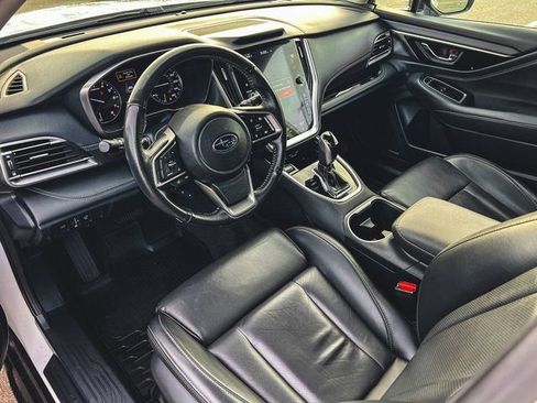 Used 2021 Subaru Outback Limited image 12