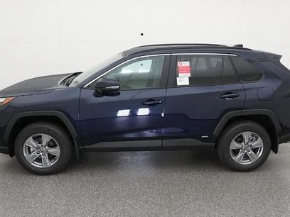 New 2025 Toyota RAV4 XLE w/ Convenience Package